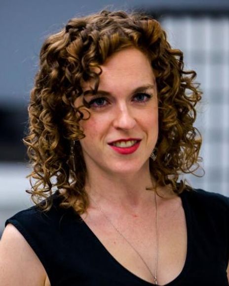 Molly Van Pelt Headshot