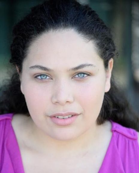 Tanesha Bridenback Headshot