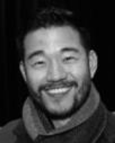 Iyvon Edebiri Headshot