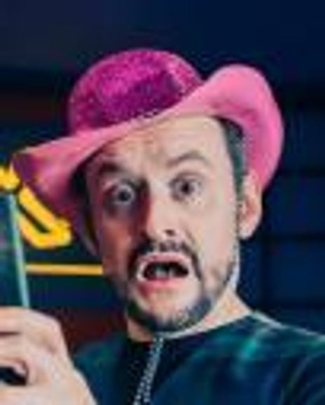 Darren Brownlie Headshot