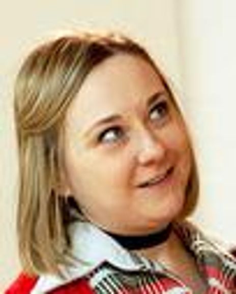 Molly Logan Headshot