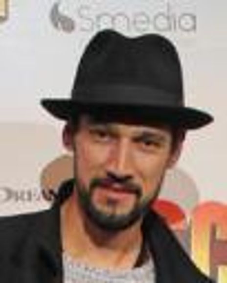 Stany Coppet Headshot