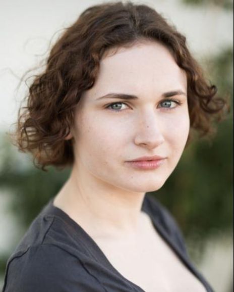 Emma Rose Kraus Headshot
