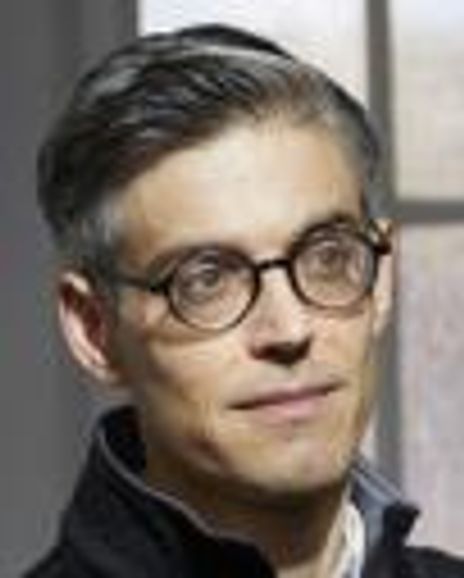 Tobias Oliver Headshot