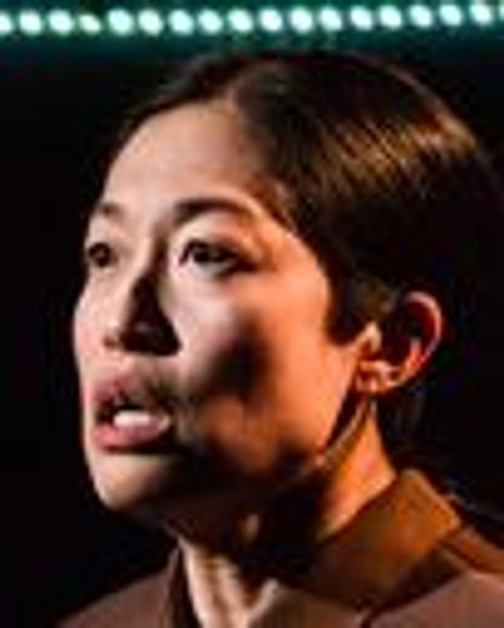 Helen Joo Lee Headshot