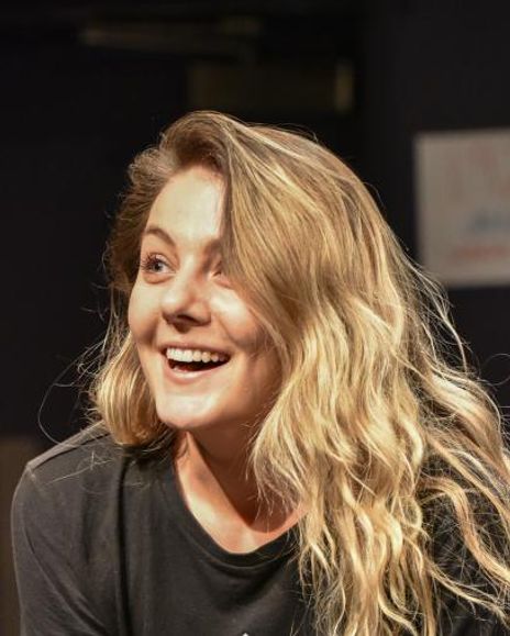 Maria Louis Headshot