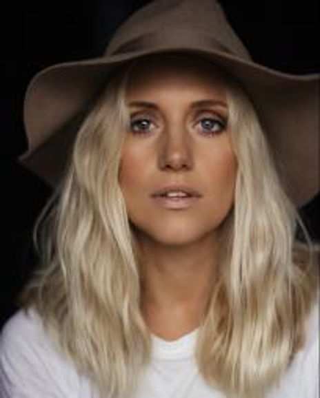 Xena Gusthart Headshot