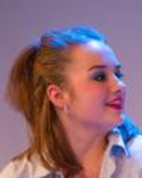 Paige Felger Headshot