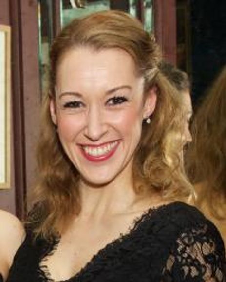 Michelle Antrobus Headshot