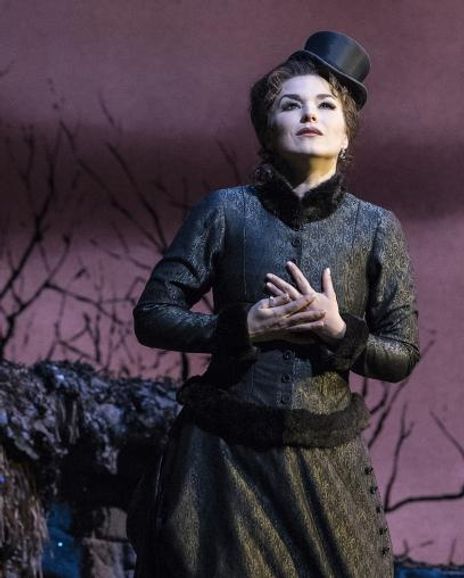 Olga Peretyatko-Mariotti Headshot