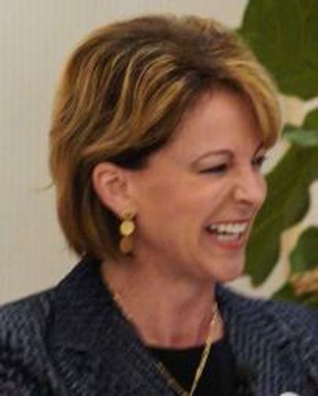 Suzanne L. Niedland Headshot