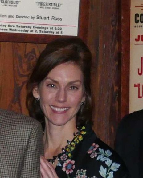 Sara Naughton Headshot