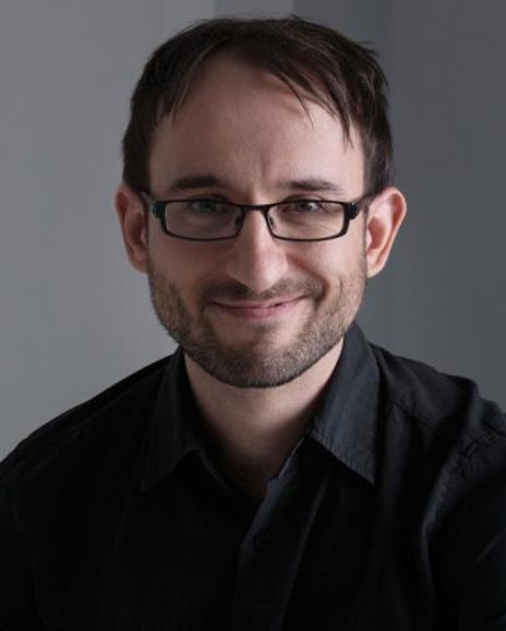 Willem Oosthuysen Headshot