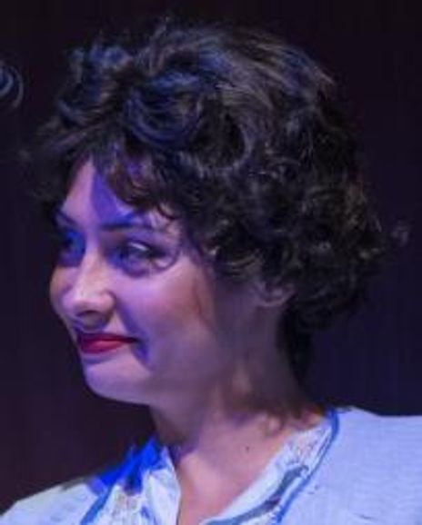 Molly Hernandez Headshot