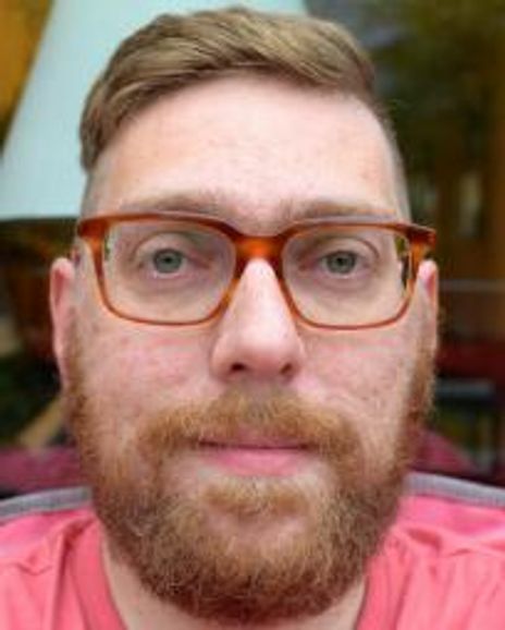 Toby Singer Headshot