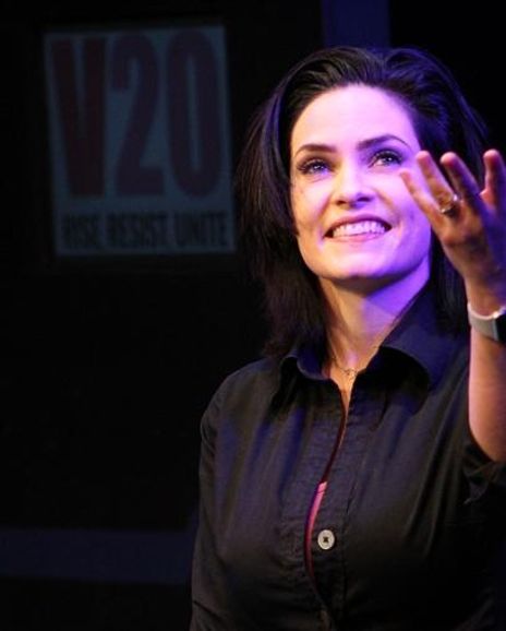 Jill Bennett Headshot