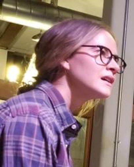 Helena Habes Headshot