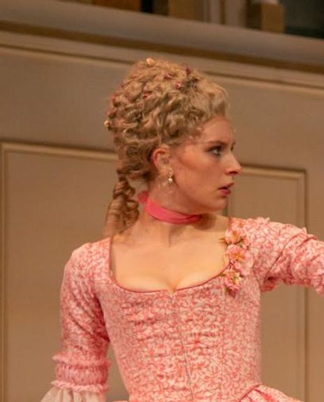 Sarah Nicole Deaver Headshot