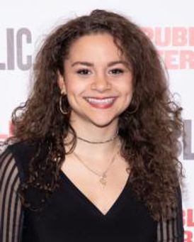 Lily Santiago Headshot