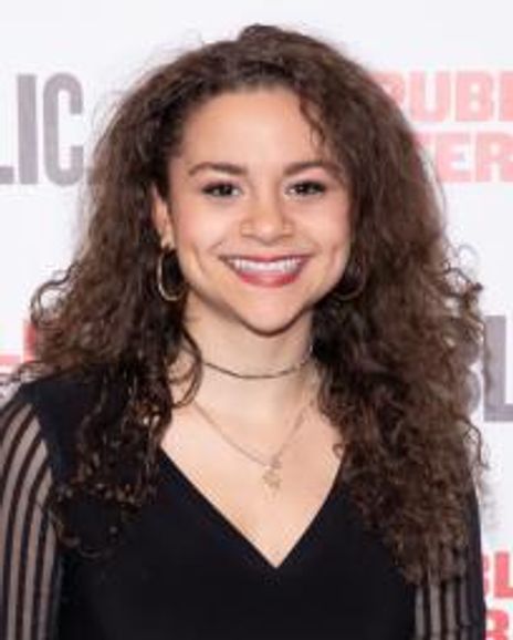 Lily Santiago Headshot