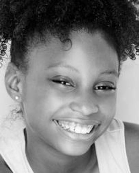 Gloria Manning Headshot