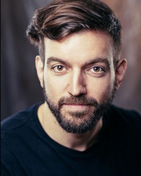 Guido Garcia Lueches Headshot