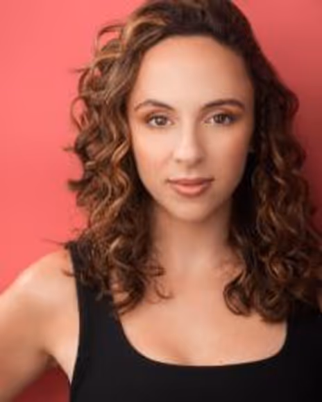 Olivia Valli Headshot