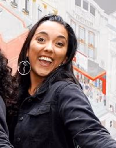 Grace Mouat Headshot