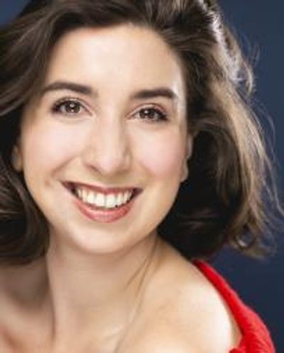 Katherine Winter Headshot