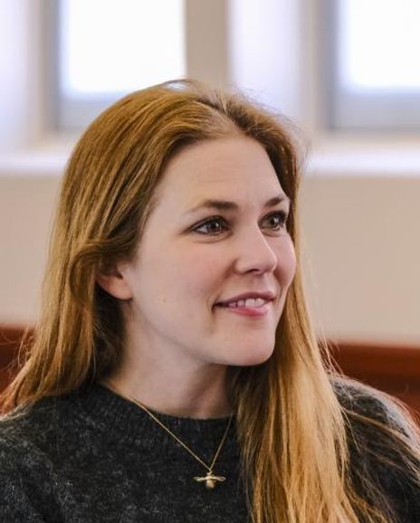 Naomi Petersen Headshot