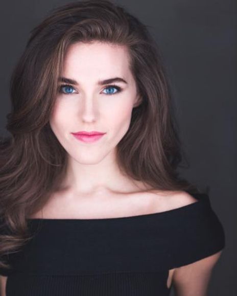 Jackie Raye Headshot