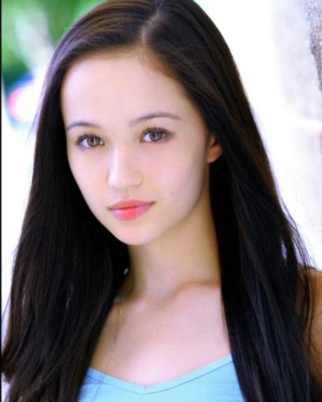 Emily Su Headshot