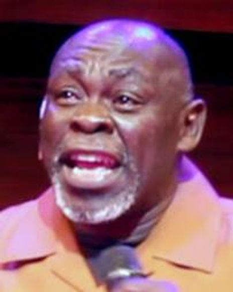 Kelvin Davis Headshot