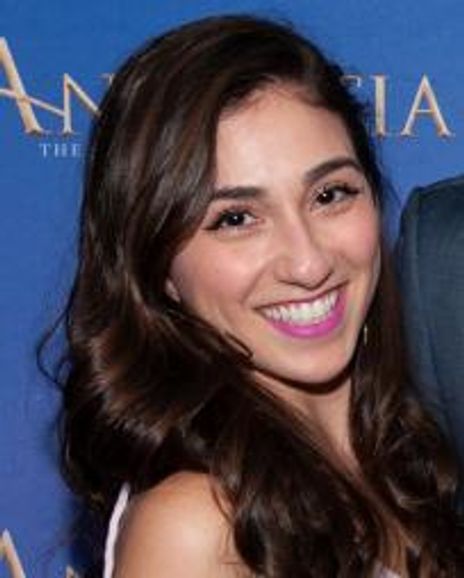 Sareen Tchekmedyian Headshot