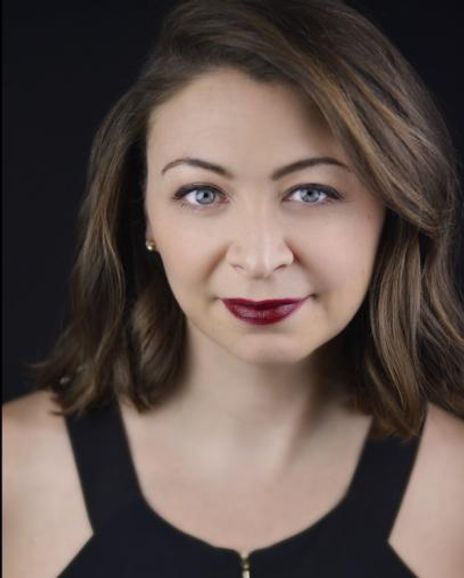 Christina Tompkins Headshot