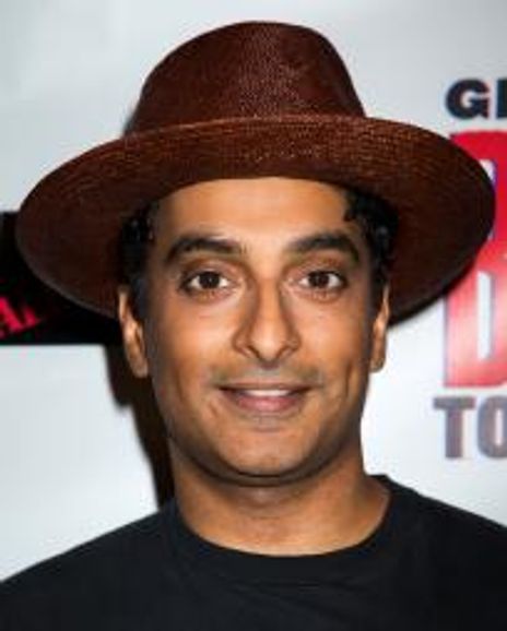 Manu Narayn Headshot