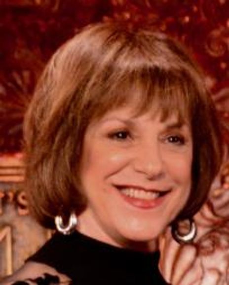 Janna Robbins Headshot