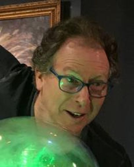 Louis Pearl Headshot