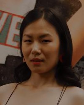 Karoline Xu Headshot