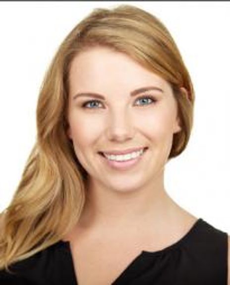 Maddie Mahood Headshot