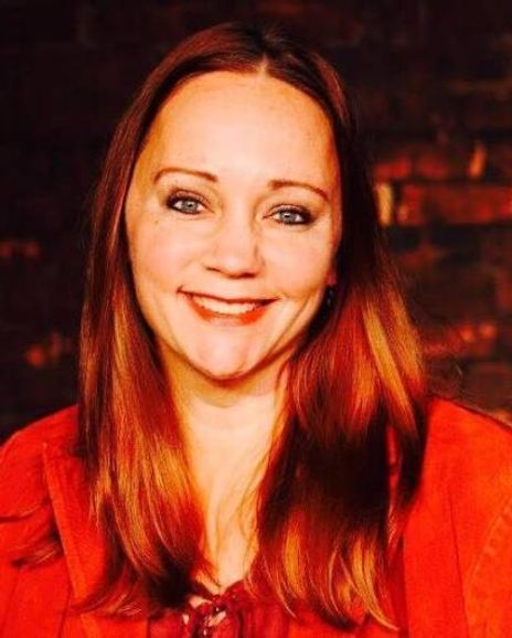 Stephanie Moreau Headshot