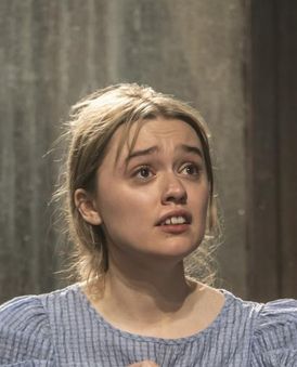 Aimee Lou Wood Headshot