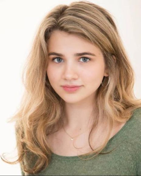 Delilah Napier Headshot