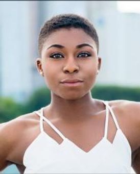 Charnette Batey Headshot