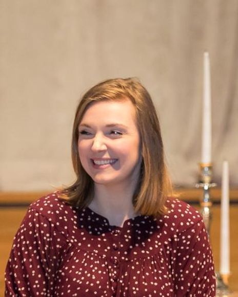 Maggie Davenport Headshot