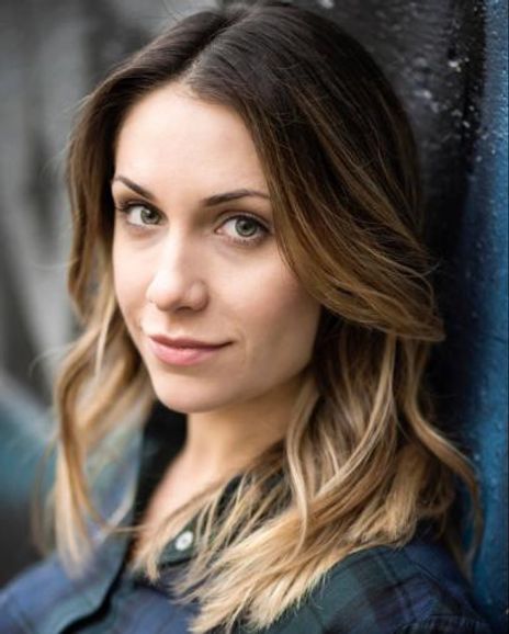 Rachel Rose Gilmour Headshot