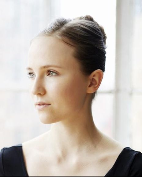 Julia Bengtsson Headshot