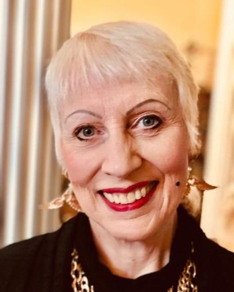 Dee Etta Rowe Headshot