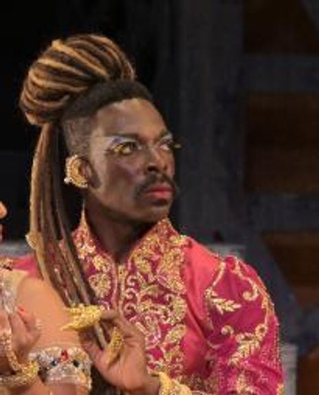 Rotimi Agbabiaka Headshot