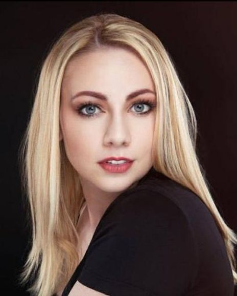 Ashley Ware Headshot
